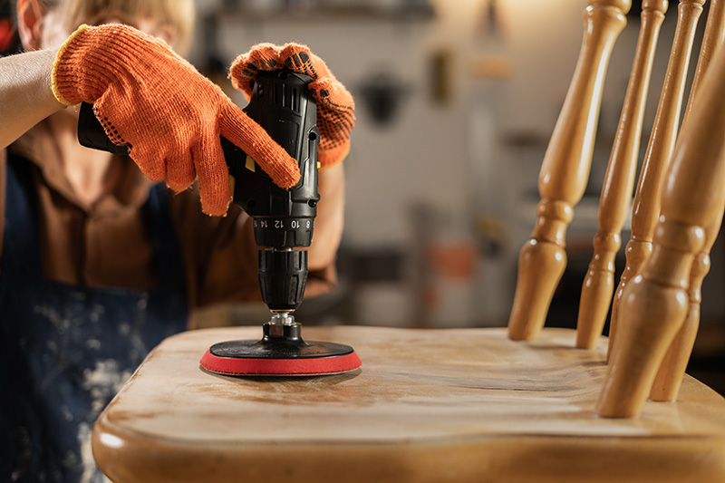IMAGEN REFERENCIAL EMPRENDIMIENTO CON MADERA